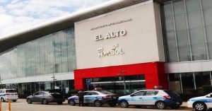 Anuncian proyecto de ley para trasladar el aeropuerto de El Alto
