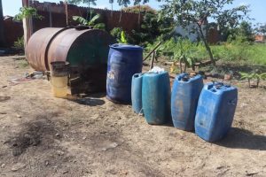 Secuestran en un terreno baldío de Trinidad más de 6.500 litros de diésel